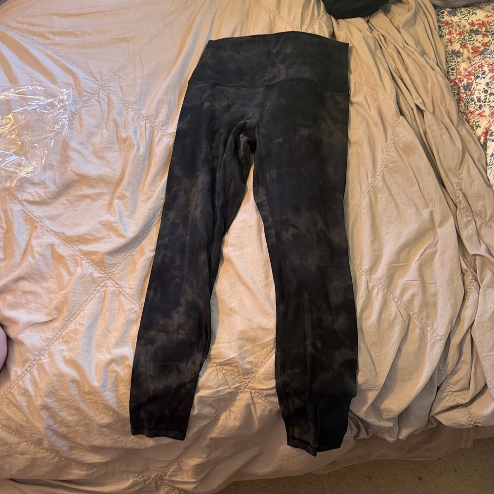 Black Tie-Dye Leggings